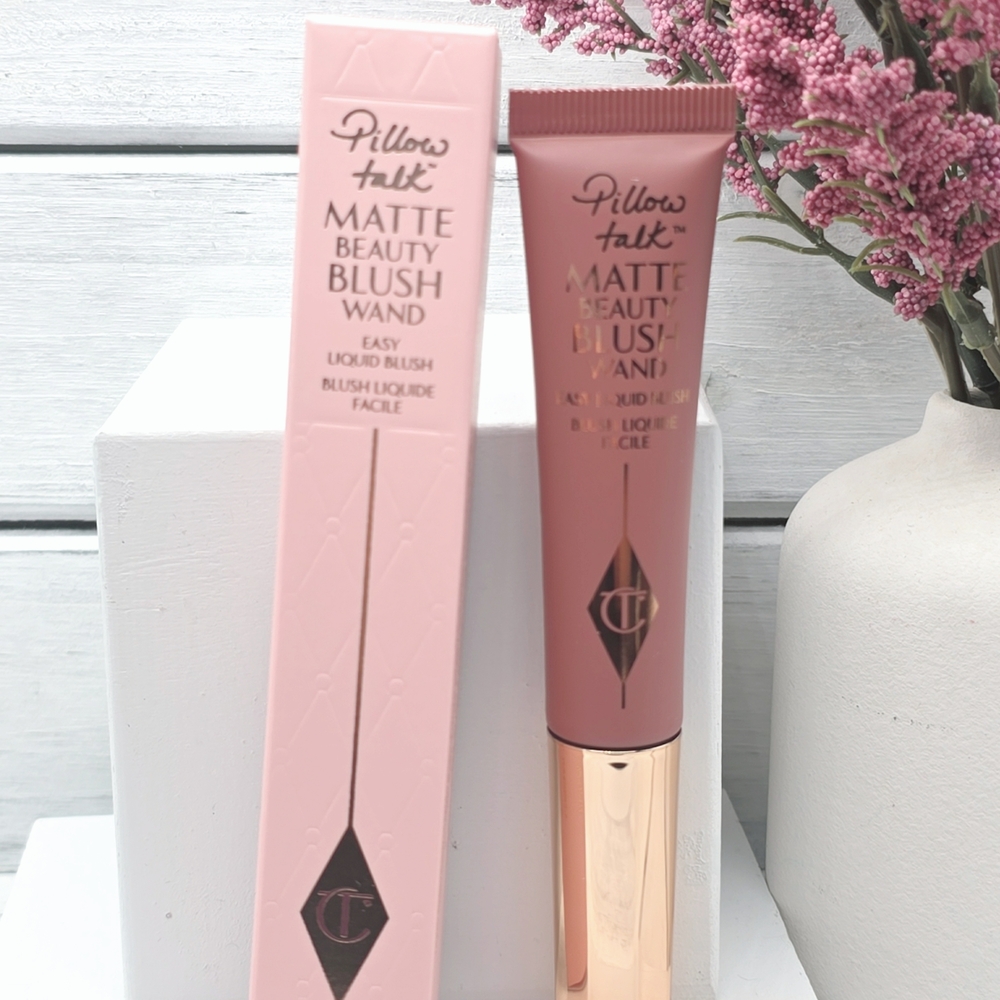 Charlotte Tilbury Matte Beauty Blush Wand - Pillow Talk
